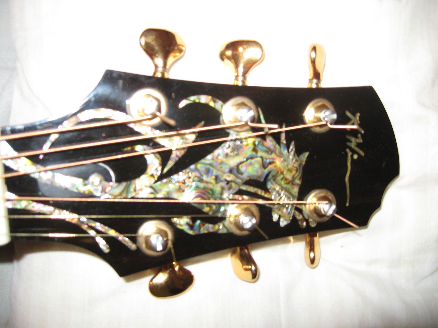 Changing tuner machines The Acoustic Guitar Forum