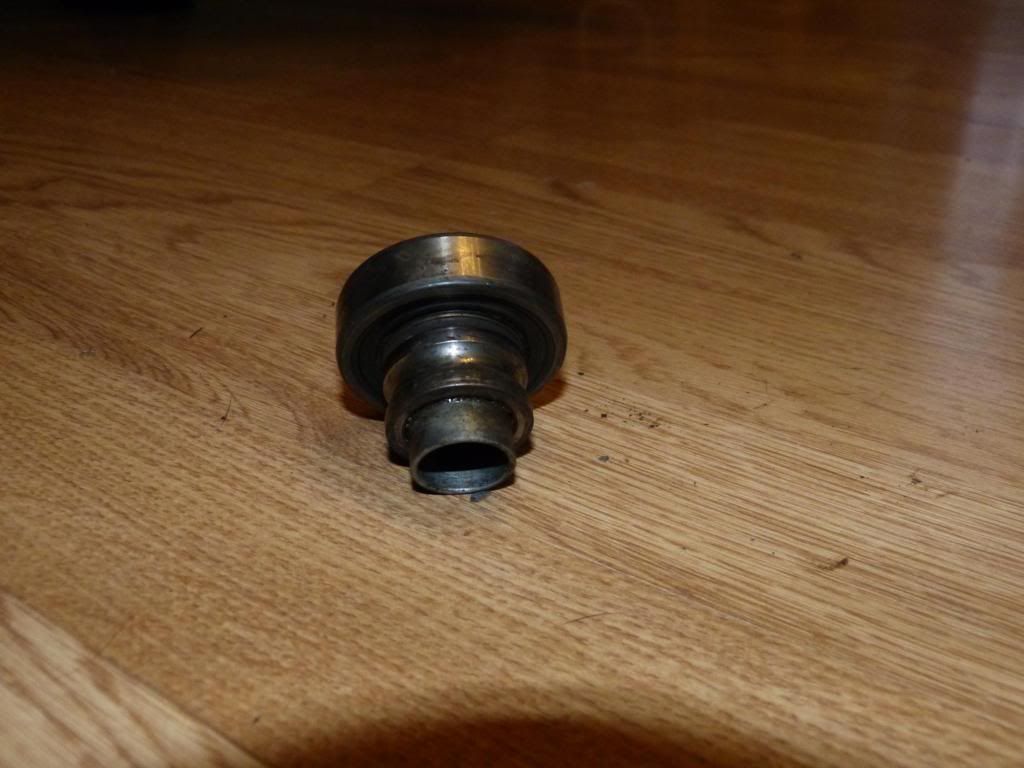 rear sprocket carrier bearing failure. BMW F650 Forums