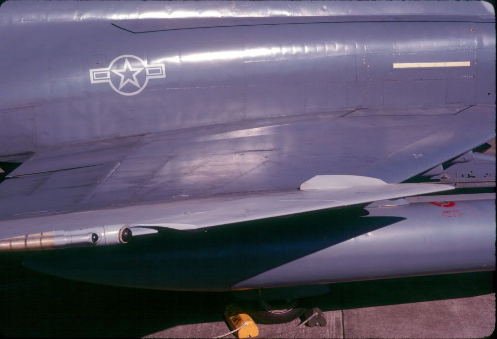 F-4GwingtipMarch1990McChordAFBScottRWilson.jpg