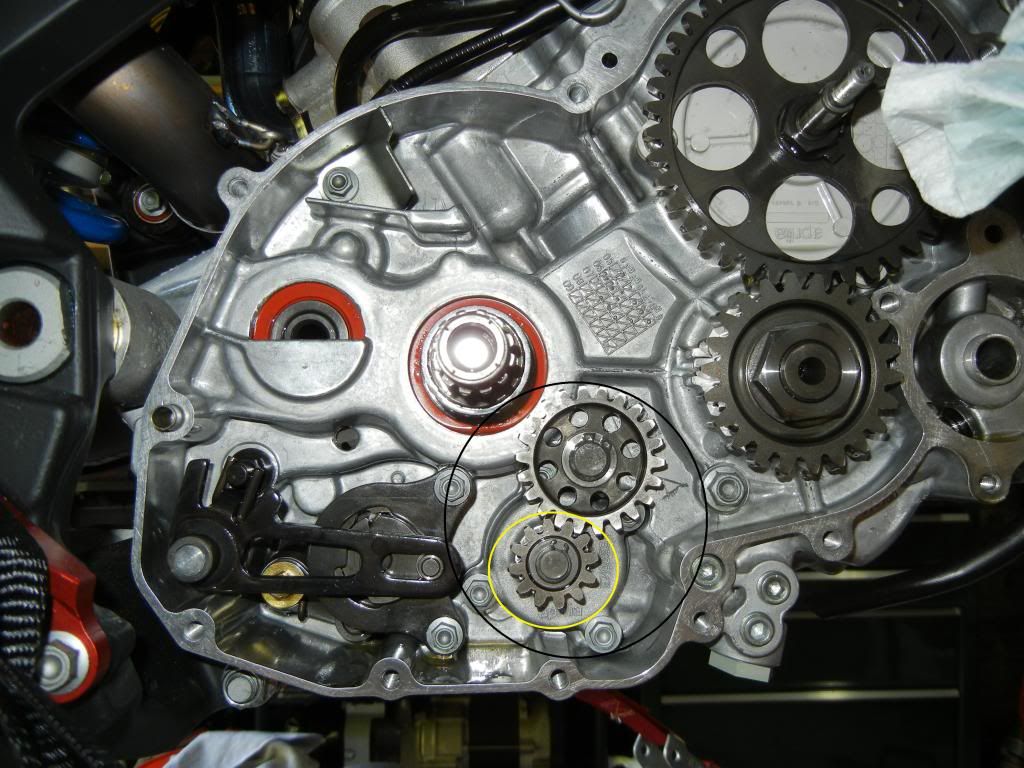 How to replace the oil pump seal???