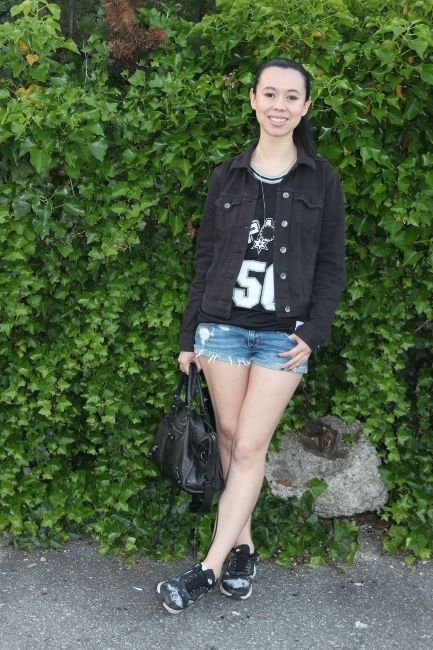 Jersey outfit summer outfit feat. San Antonio Spurs jersey, jean jacket, jean shorts, Nike Air Max Thea sneakers, Balenciaga City bag