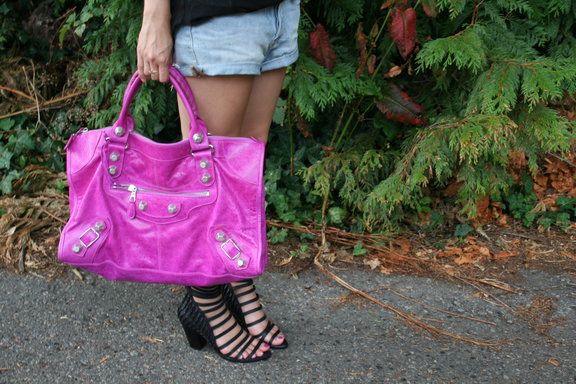 details balenciaga bag