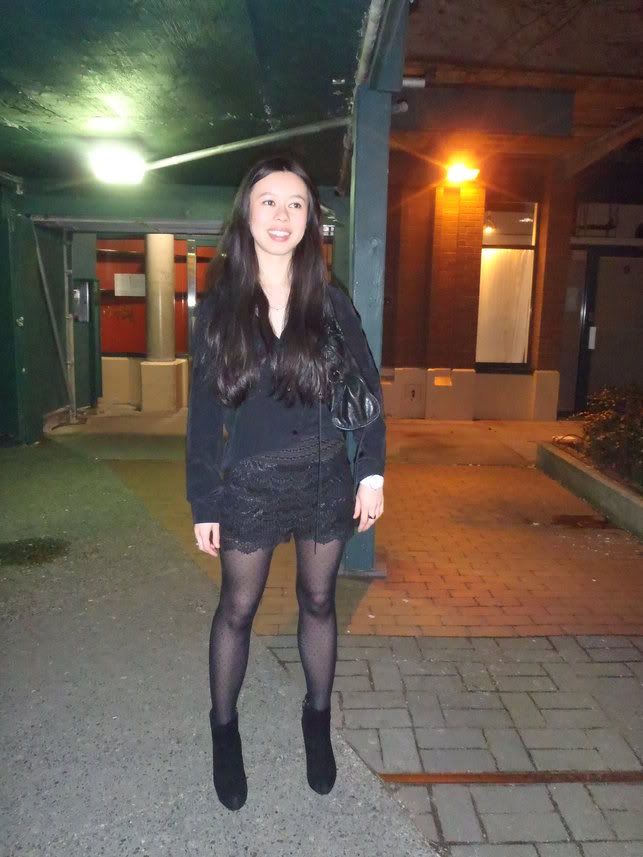 black lace outfit black lace shorts, all black outfit, aritzia wilfred silk top
