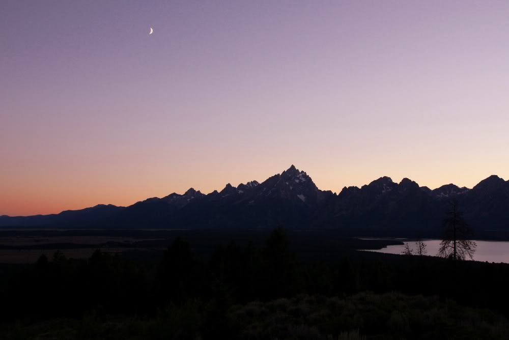 92IMG_5769TetonsSunset.jpg