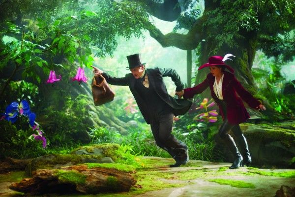 James Franco y Mila Kunis en Oz, un mundo de fantasía