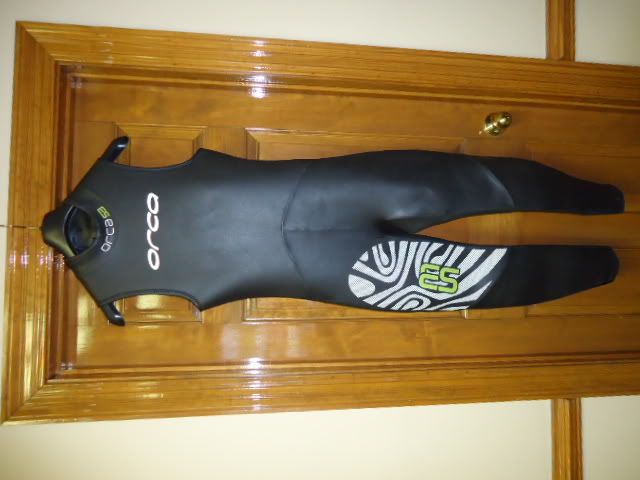 http://i1177.photobucket.com/albums/x355/el_slice/ST%20classifieds/Wetsuit_Pictures_001.jpg