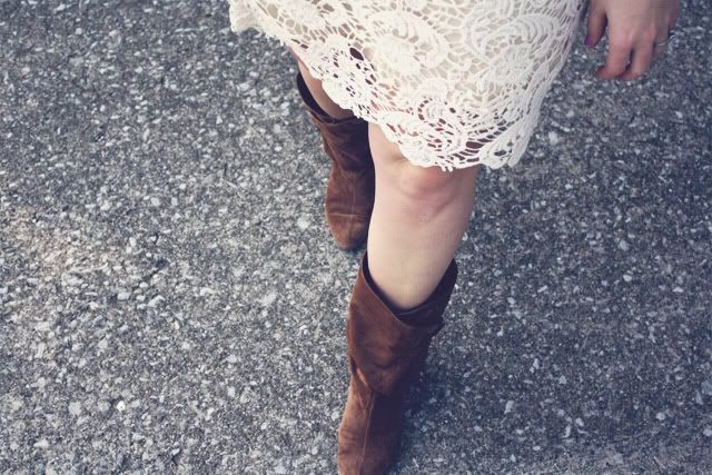 ascot and lace skirt 4