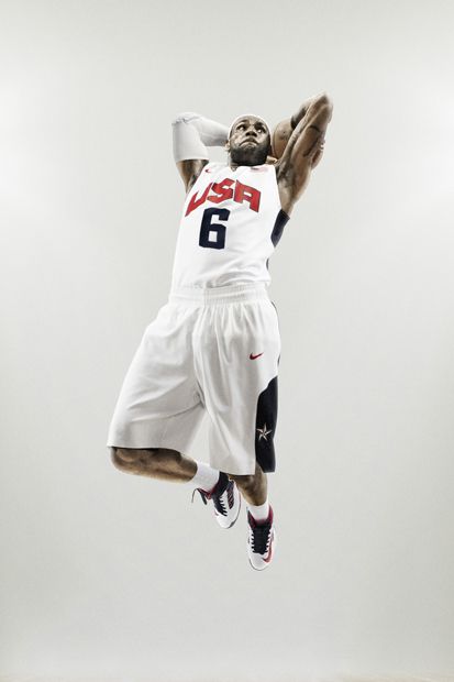Nike-Basketball-Innovation-Su12-USAB-Group_large.jpg 